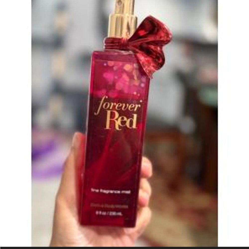 BATH AND & BODY WORKS FOREVER RED 8 oz mist ORIGINAL BOTTLE Discontinued scent